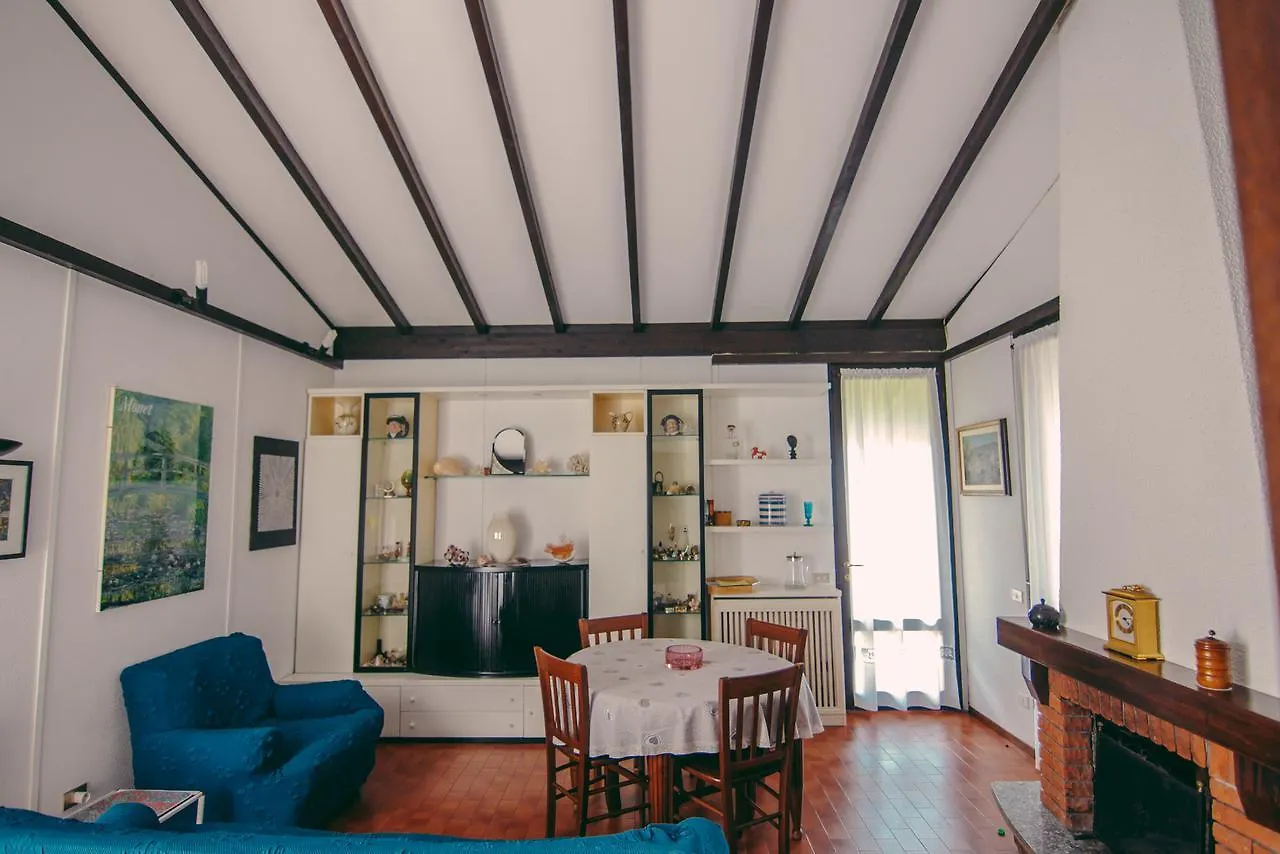 Holiday home Casa Elena Villa Castelveccana